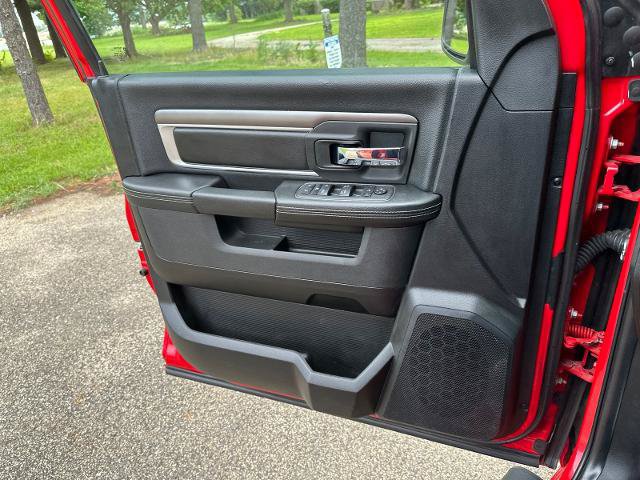 Used 2022 RAM 1500 Warlock AWD/4WD image 24