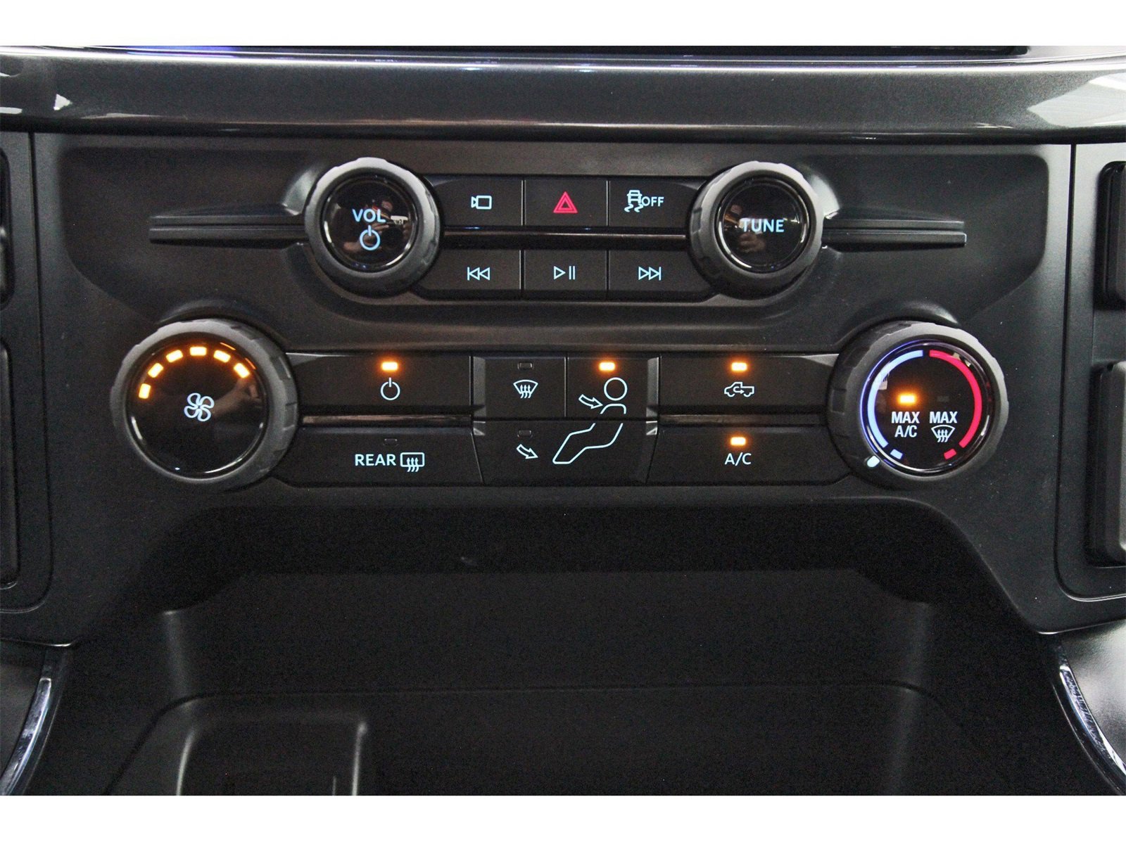 Certified 2025 Ford F150 STX w/ Equipment Group 200A image 27