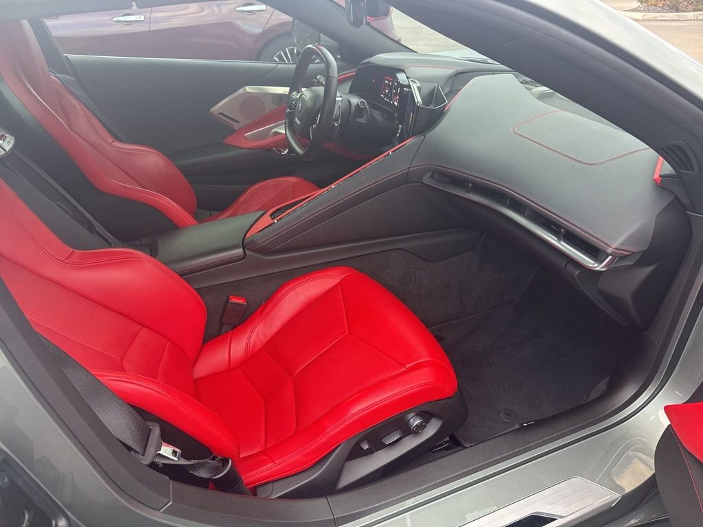 Used 2023 Chevrolet Corvette Stingray w/ Z51 Performance Package image 28