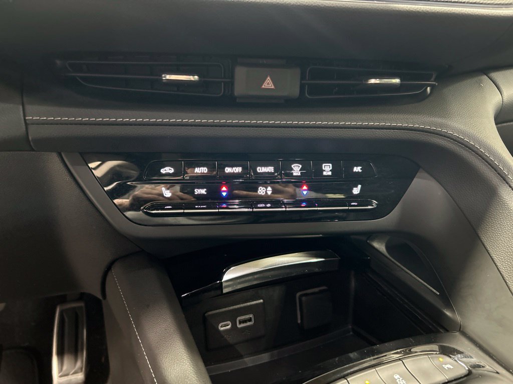 Used 2023 Buick Envision Preferred w/ Sport Touring Package AWD/4WD image 22