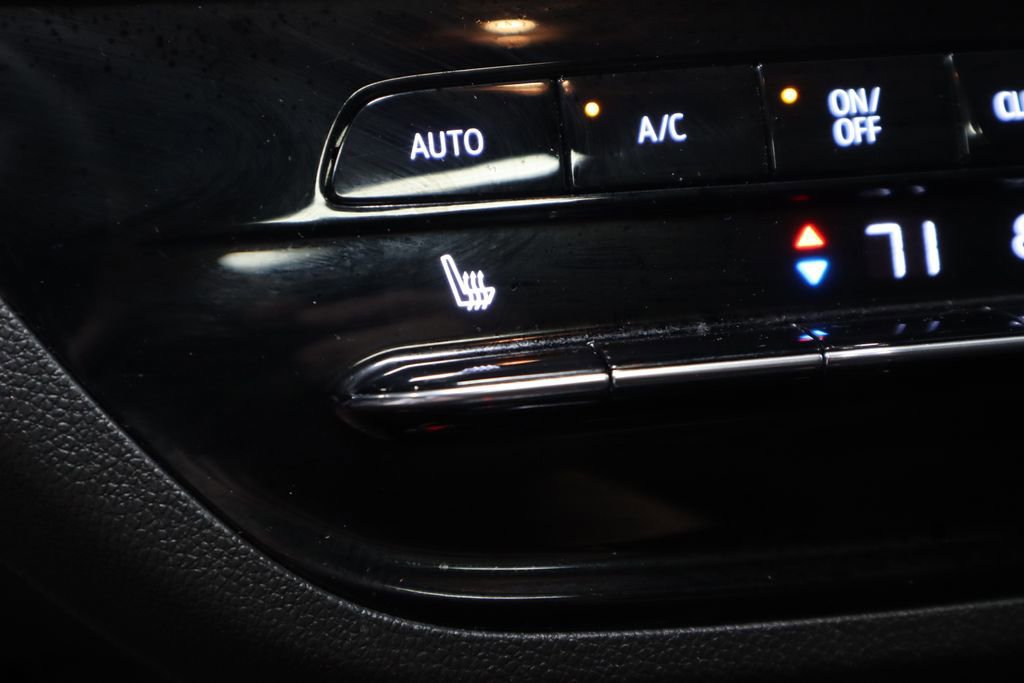 Used 2025 Buick Envista Avenir FWD image 11