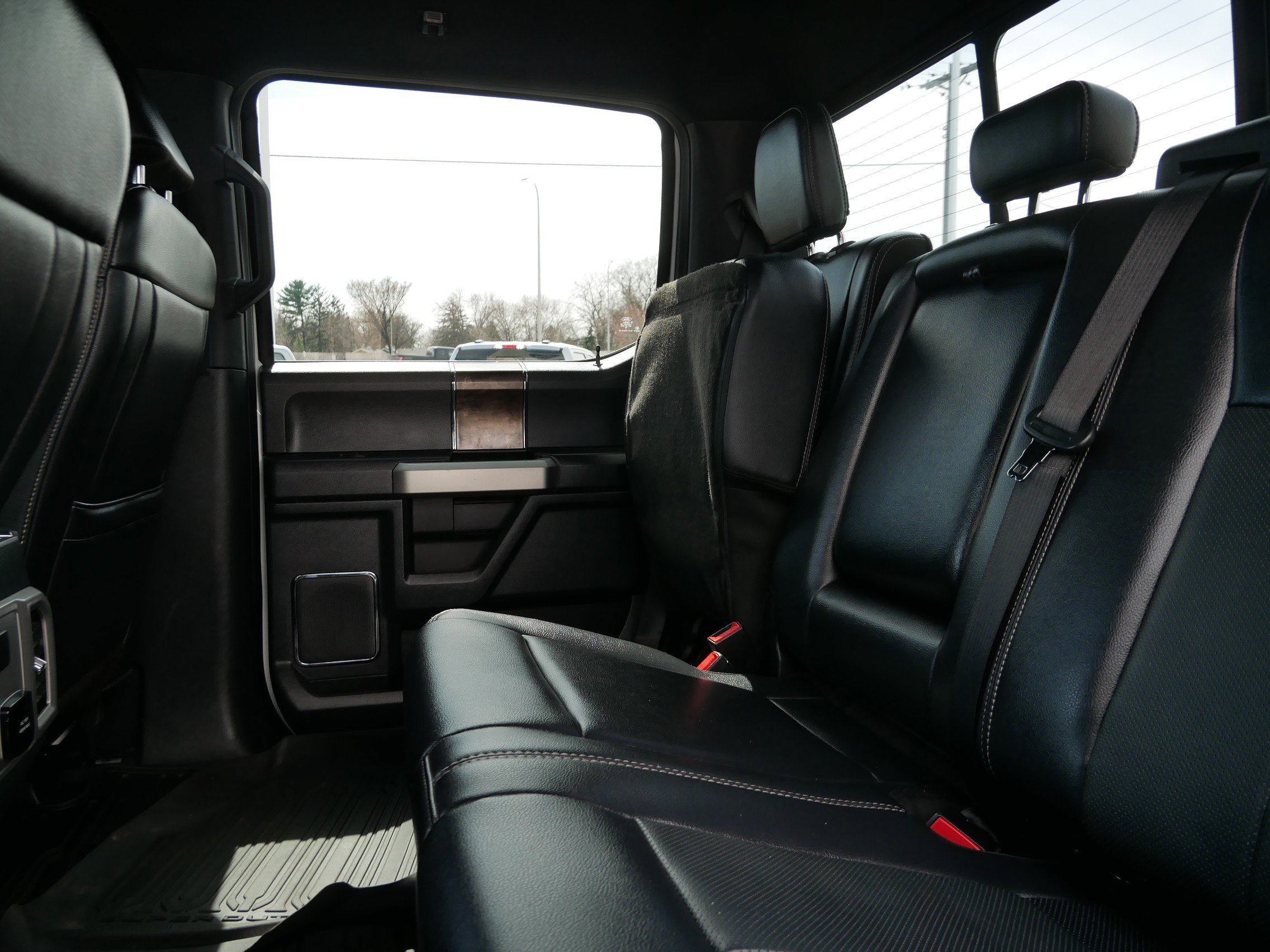 Certified 2022 Ford F350 Lariat w/ Chrome Package AWD/4WD image 7