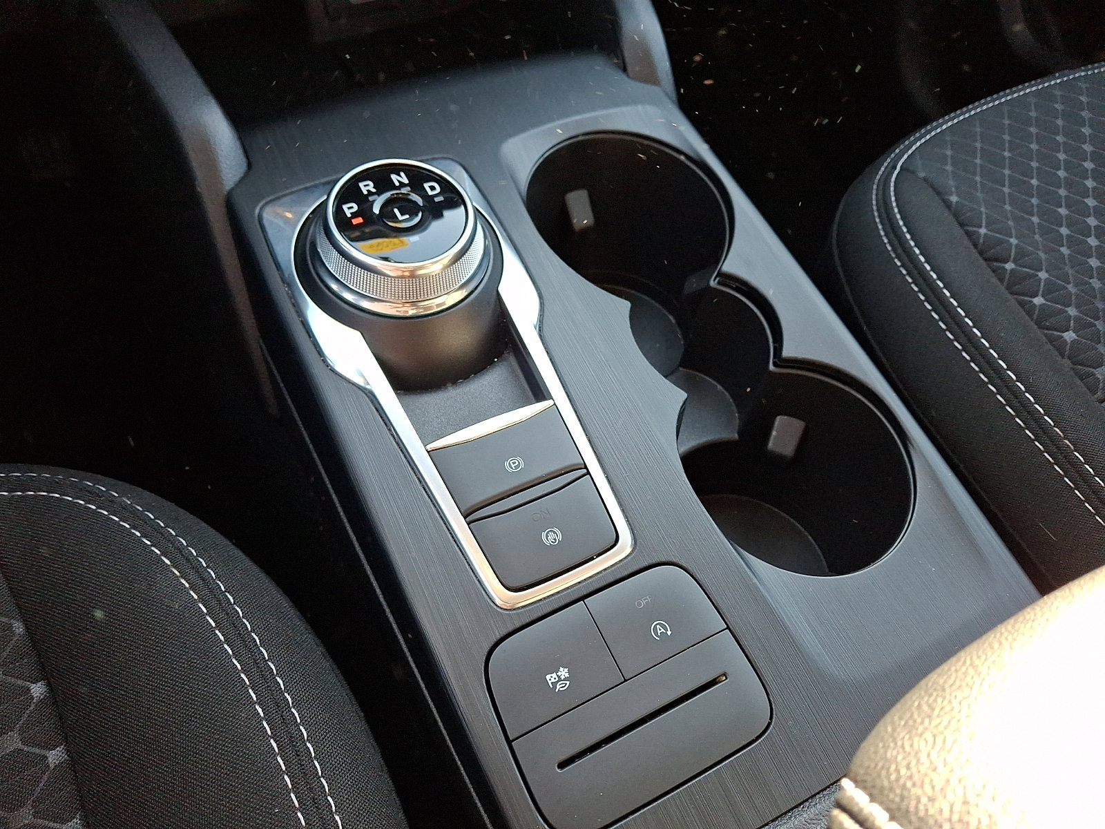 Certified 2025 Ford Escape Active AWD/4WD image 17
