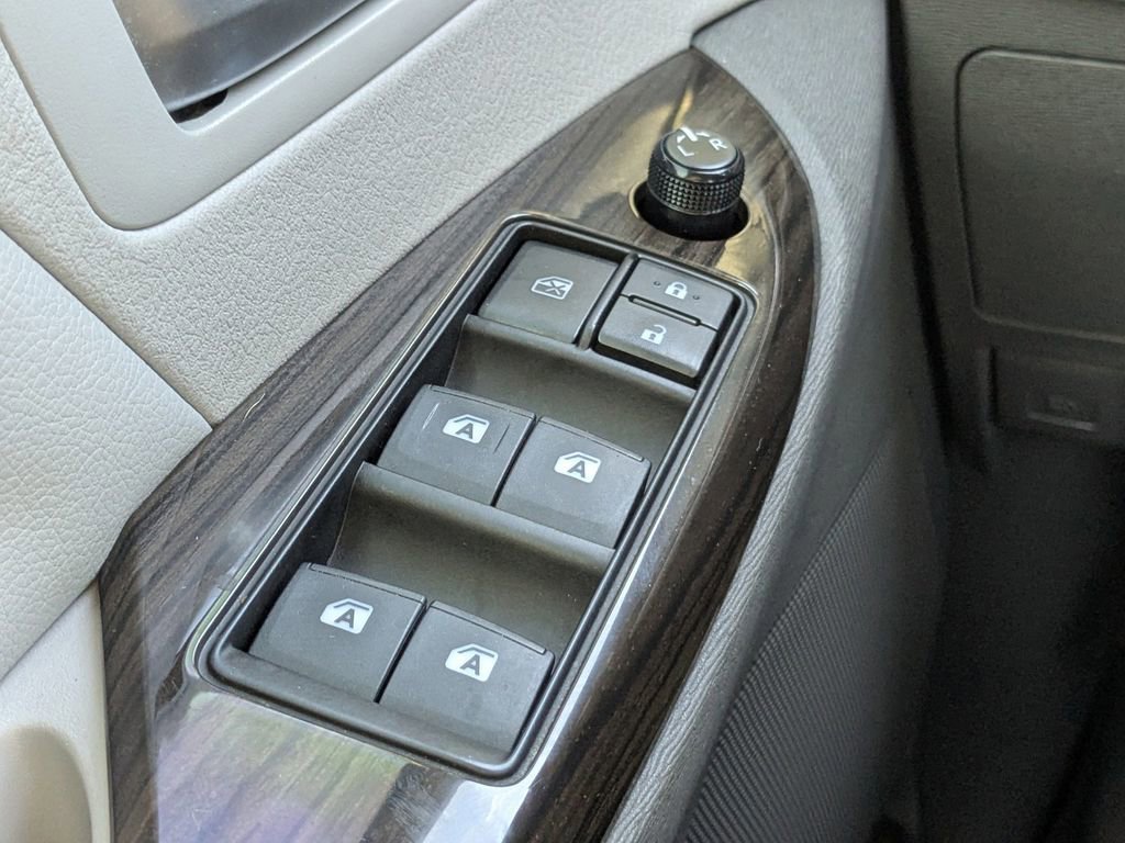 Used 2018 Toyota Sienna XLE Premium image 27