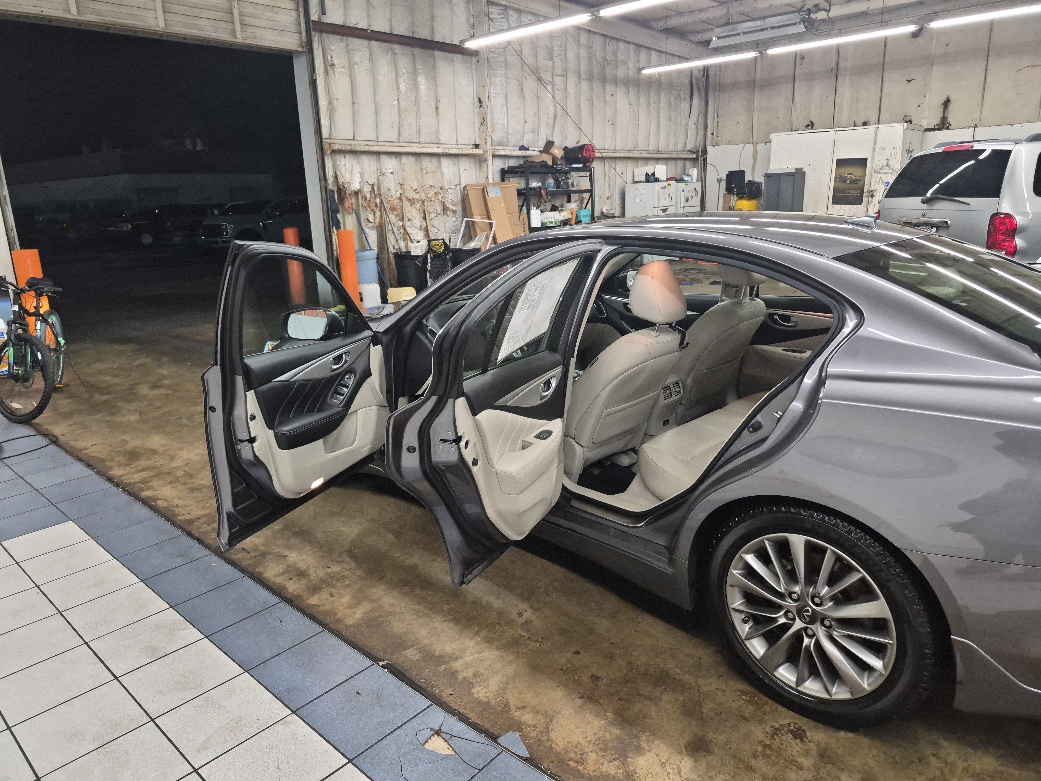 Used 2020 INFINITI Q50 Luxe w/ Essential Package (3.0T Luxe) image 16