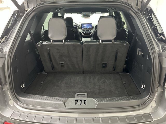 Certified 2025 Ford Explorer ST-Line AWD/4WD image 31