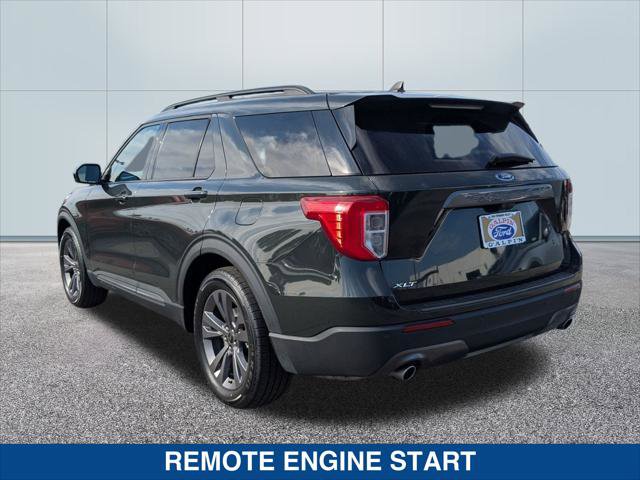 Certified 2022 Ford Explorer XLT w/ Equipment Group 202A image 3