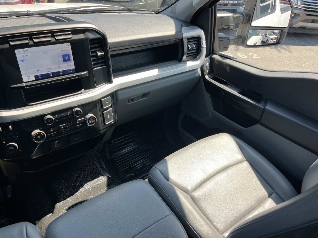 Certified 2024 Ford F250 XL w/ XL Chrome Package AWD/4WD image 18