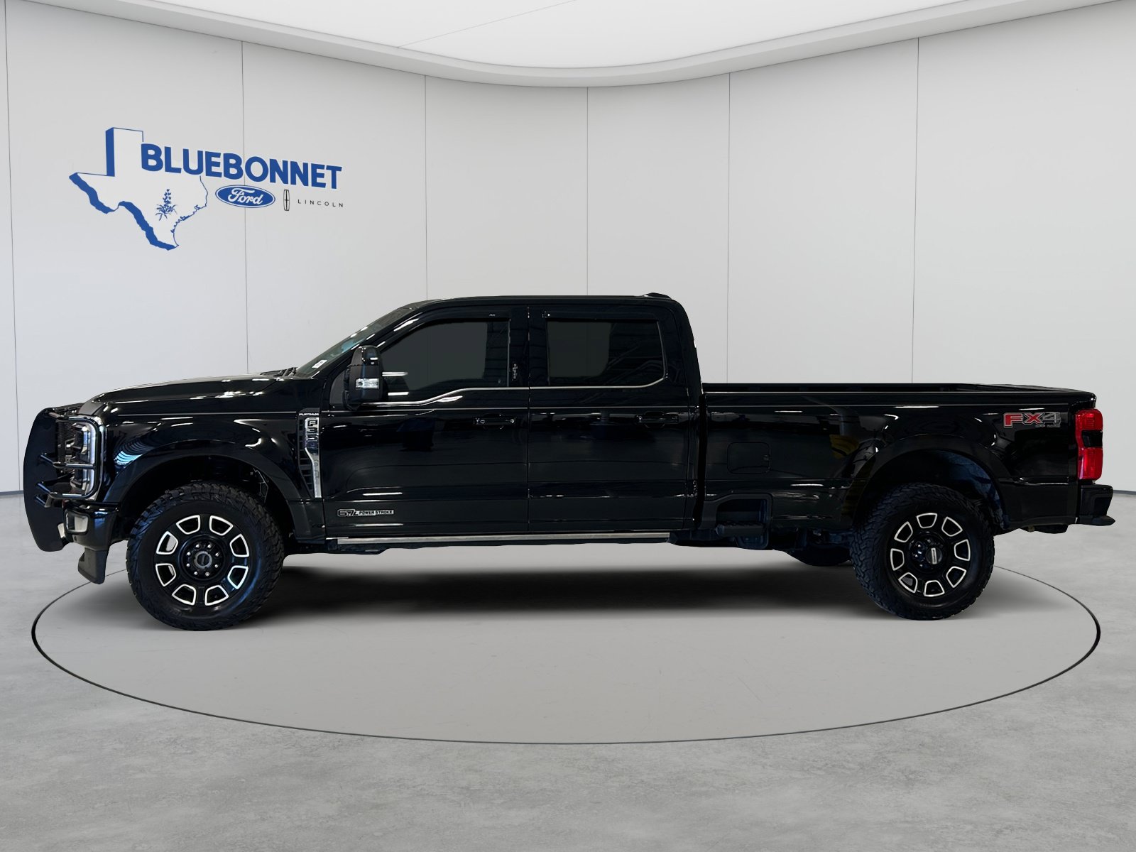 Certified 2024 Ford F350 Platinum AWD/4WD image 8