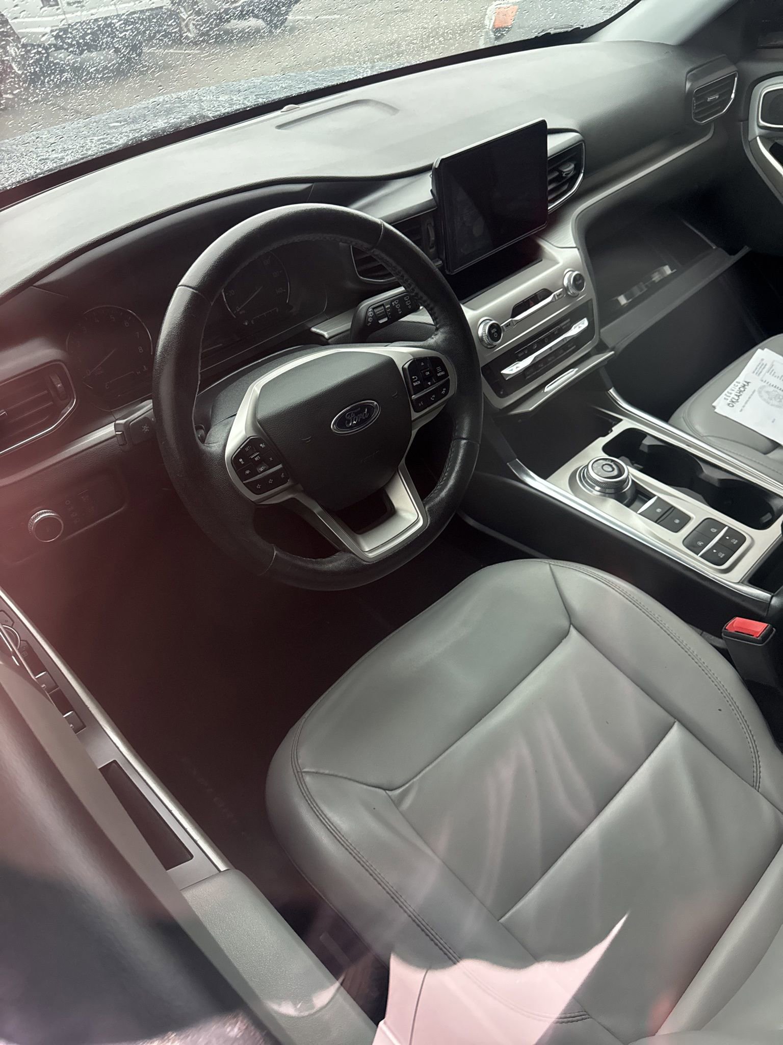 Certified 2021 Ford Explorer XLT w/ Equipment Group 202A image 5