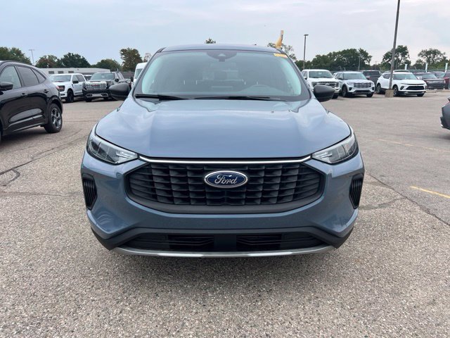 Certified 2024 Ford Escape Active AWD/4WD image 2