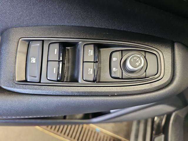 Used 2023 Subaru Outback Premium AWD/4WD image 27