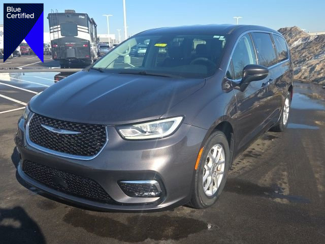 Used 2023 Chrysler Pacifica Touring-L image 1