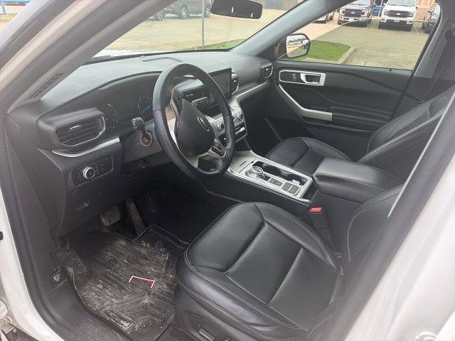 Certified 2022 Ford Explorer XLT w/ Equipment Group 202A RWD image 21