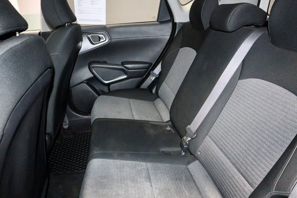 Used 2021 Kia Soul S image 21
