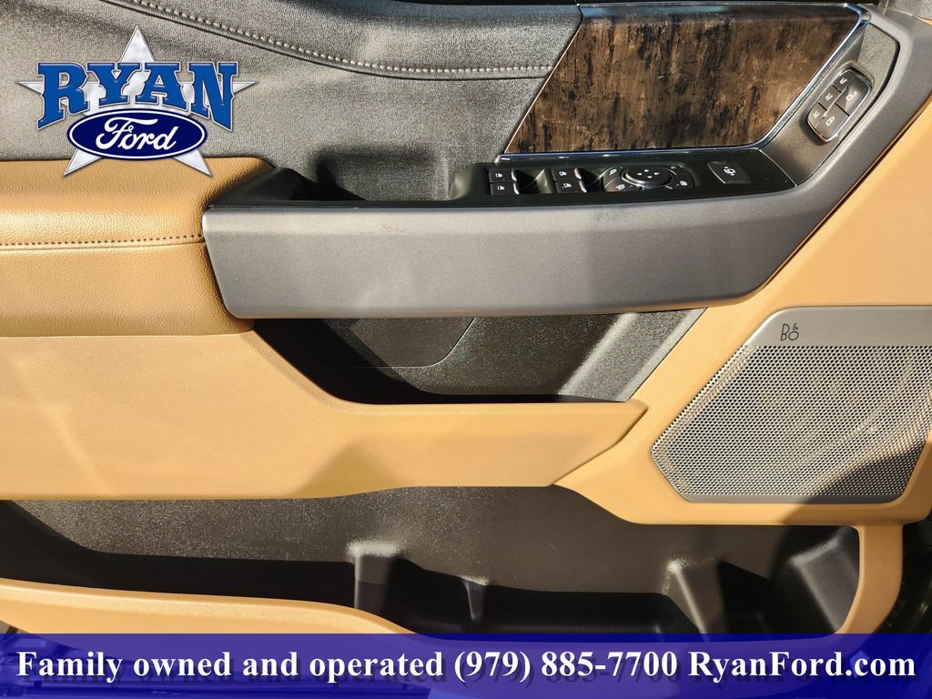Certified 2024 Ford F250 Lariat w/ Lariat Ultimate Package AWD/4WD image 16