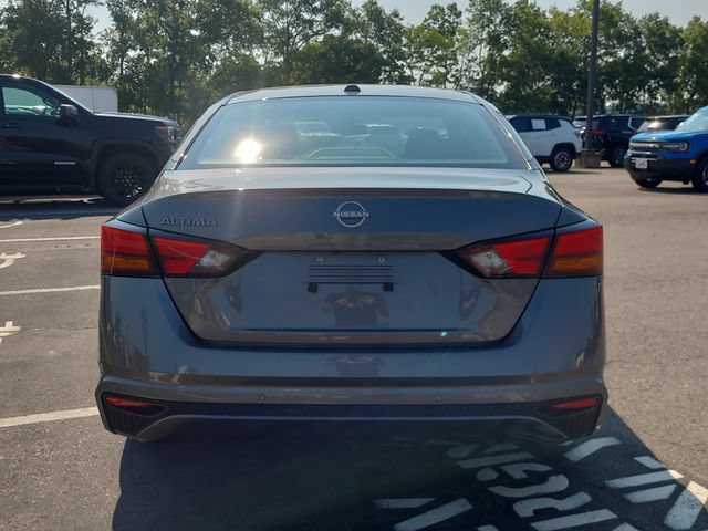 Used 2025 Nissan Altima 2.5 SV FWD image 6