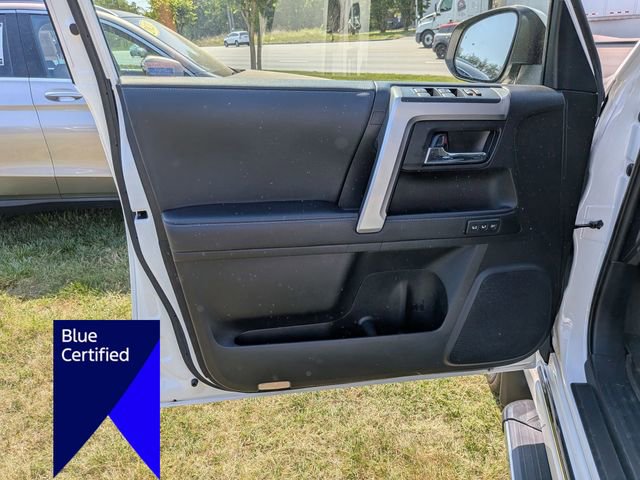 Used 2023 Toyota 4Runner Limited AWD/4WD image 11