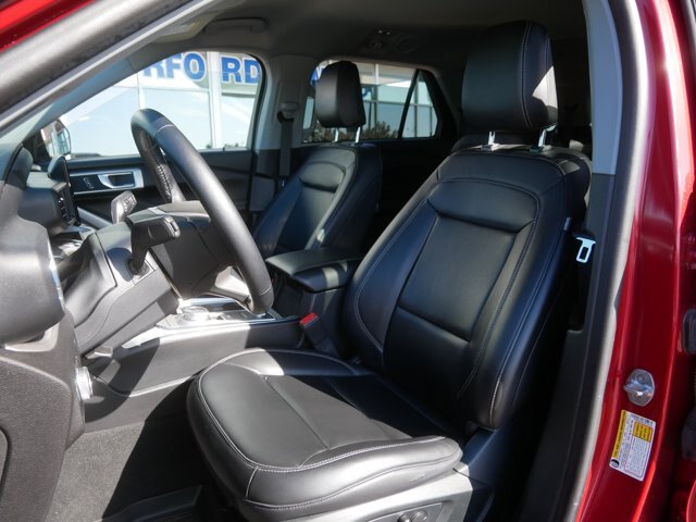 Certified 2022 Ford Explorer XLT w/ Equipment Group 202A AWD/4WD image 10