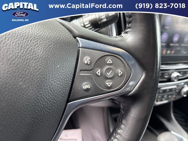 Used 2022 Chevrolet Traverse LT FWD image 23