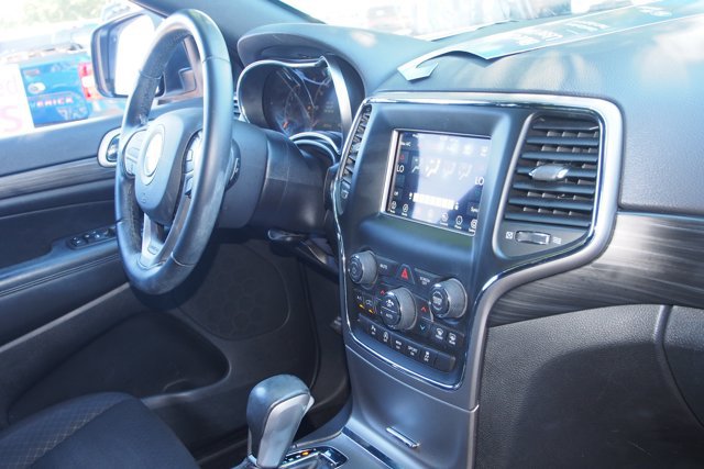 Used 2021 Jeep Grand Cherokee Laredo RWD image 10