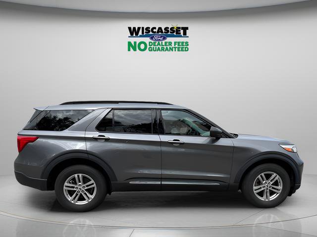 Certified 2022 Ford Explorer XLT w/ Equipment Group 202A AWD/4WD image 6
