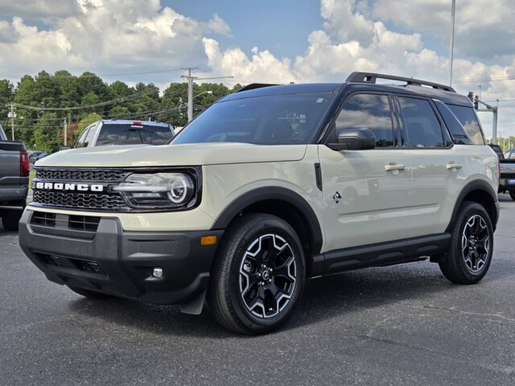 Certified 2025 Ford Bronco Sport Outer Banks AWD/4WD image 7