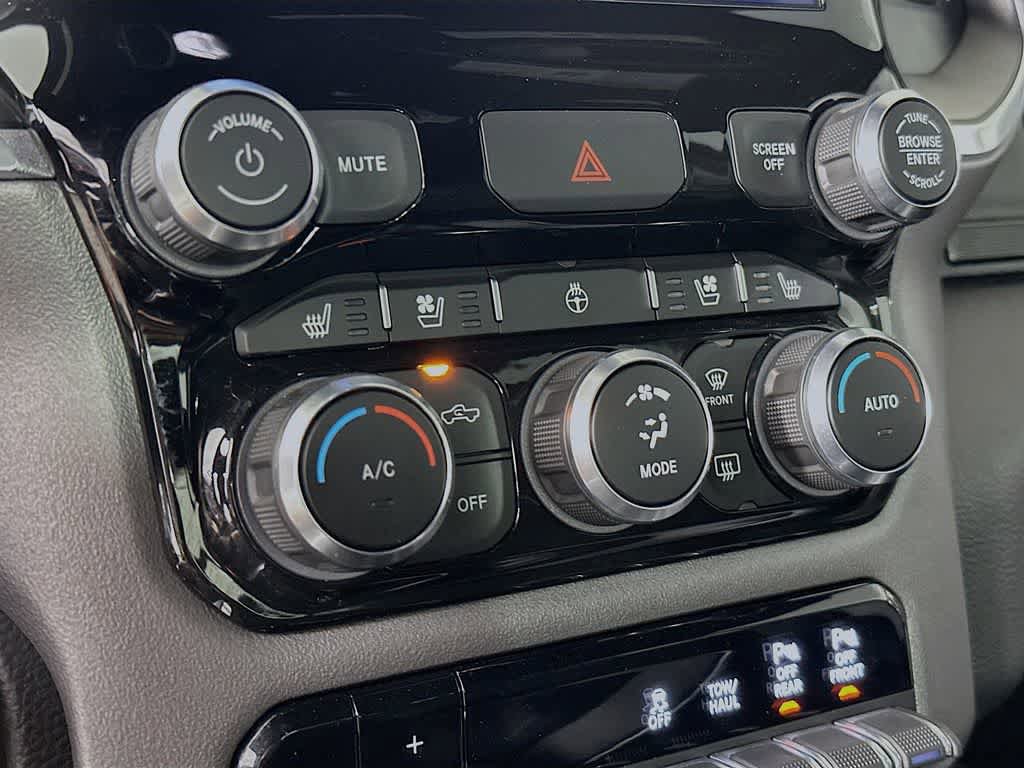 Used 2022 RAM 1500 Laramie AWD/4WD image 18