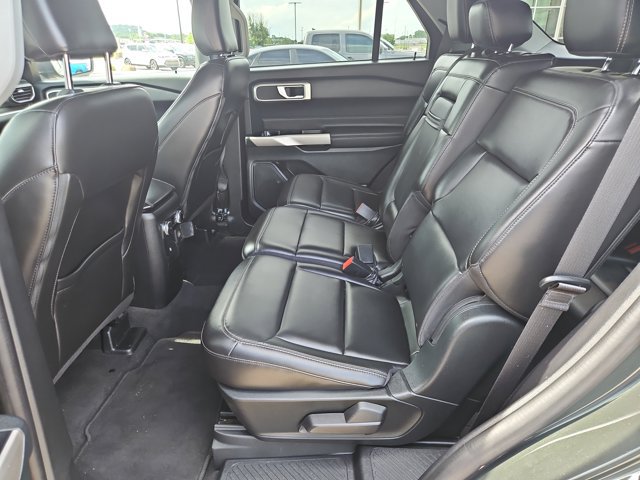 Certified 2022 Ford Explorer XLT w/ Equipment Group 202A AWD/4WD image 12