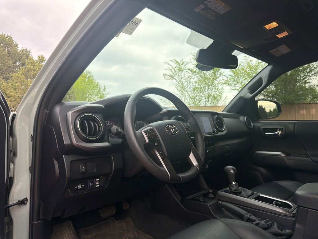 Used 2023 Toyota Tacoma TRD Sport w/ TRD Premium Sport Package AWD/4WD image 12