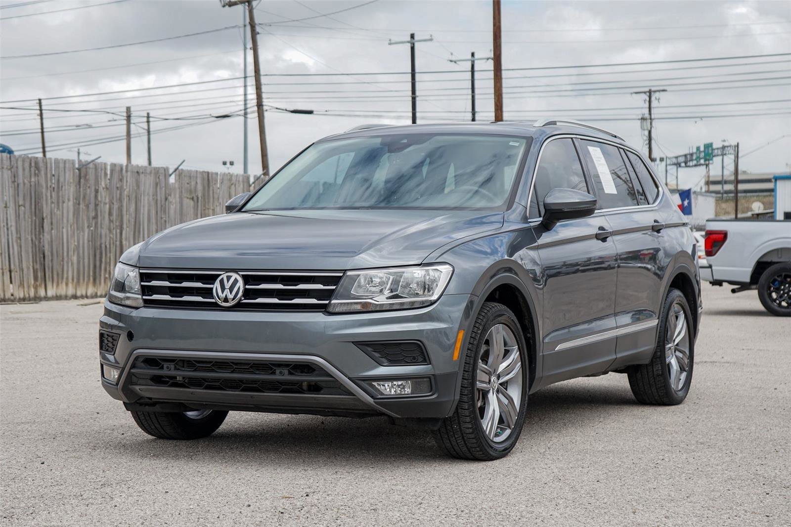 Used 2021 Volkswagen Tiguan SEL AWD/4WD image 6