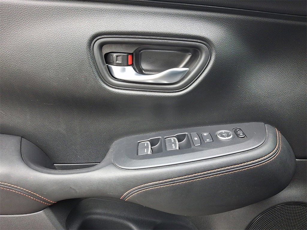 Used 2025 Honda HR-V Sport image 13