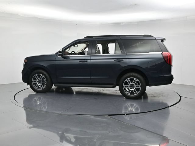 Certified 2025 Ford Expedition Active AWD/4WD image 7