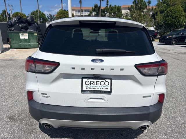 Certified 2020 Ford Escape SE FWD image 3