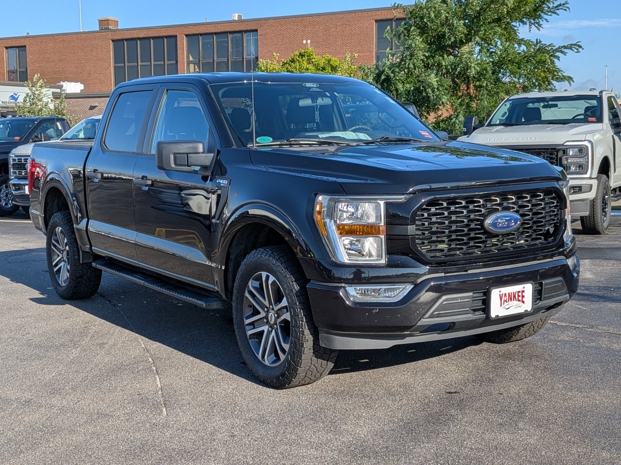 Certified 2022 Ford F150 XL w/ STX Appearance Package AWD/4WD image 29