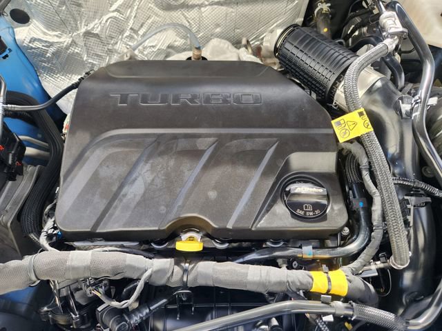 Used 2024 Chevrolet Trax RS w/ Sunroof Package image 23