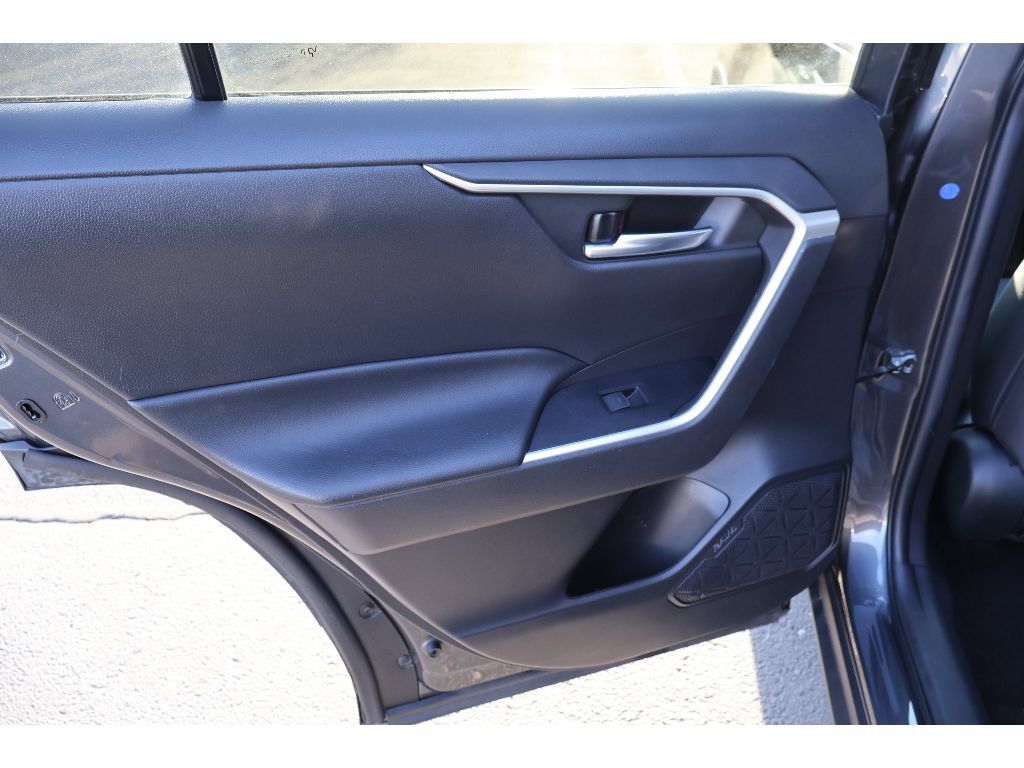 Used 2023 Toyota RAV4 XLE w/ Convenience Package FWD image 20
