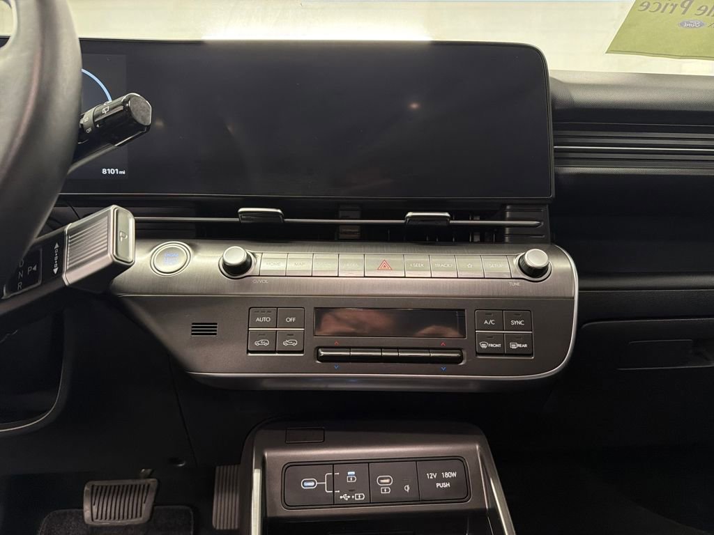 Used 2025 Hyundai Kona SEL image 22