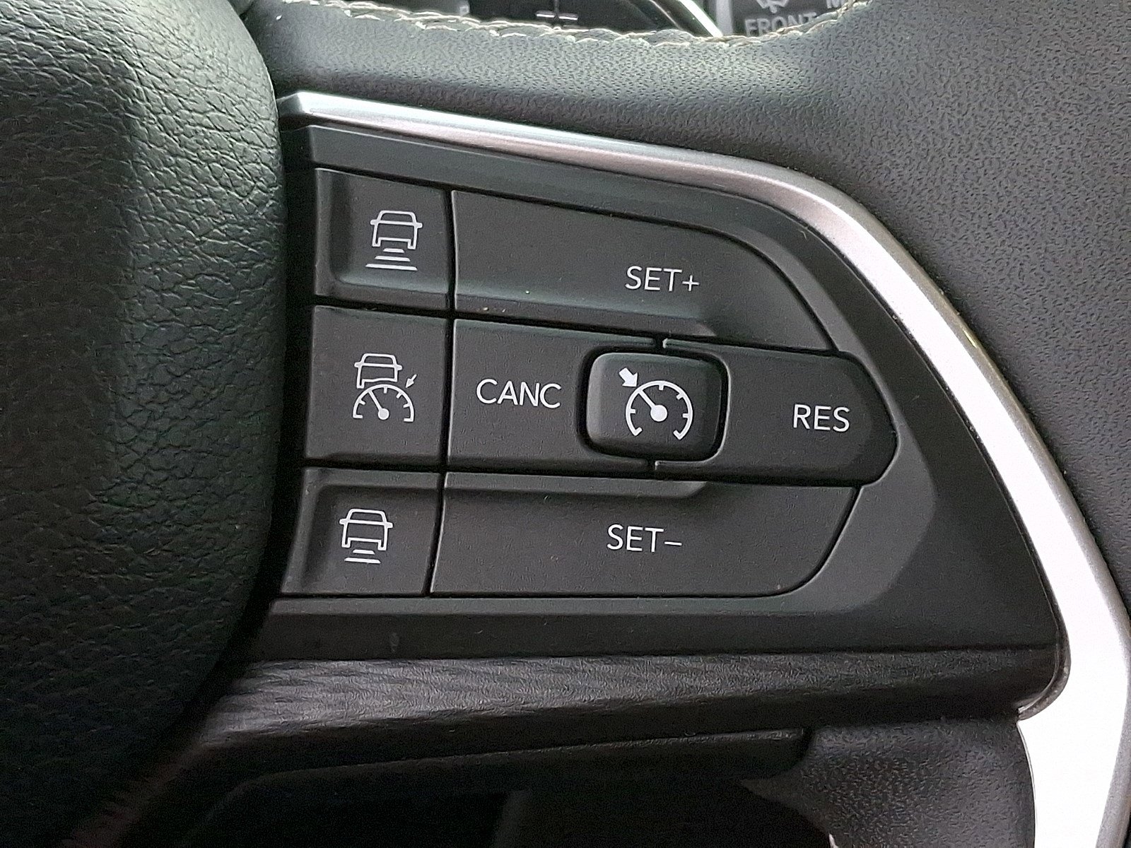 Used 2023 Jeep Grand Cherokee L Laredo image 20