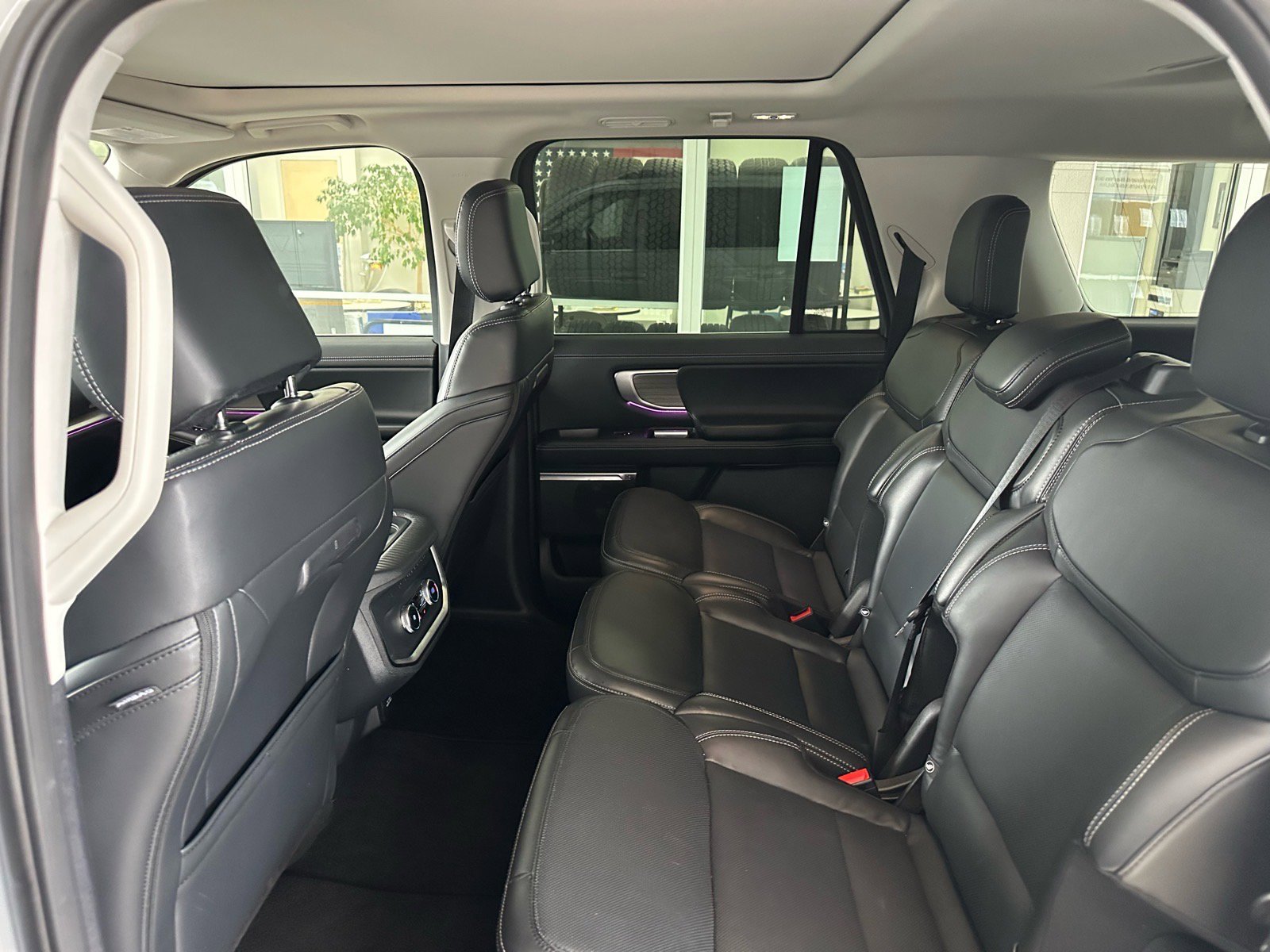 Certified 2025 Ford Expedition Max Platinum AWD/4WD image 27