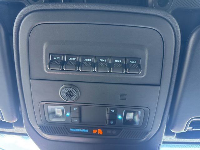 Certified 2023 Ford Bronco Big Bend w/ Sasquatch Package AWD/4WD image 33
