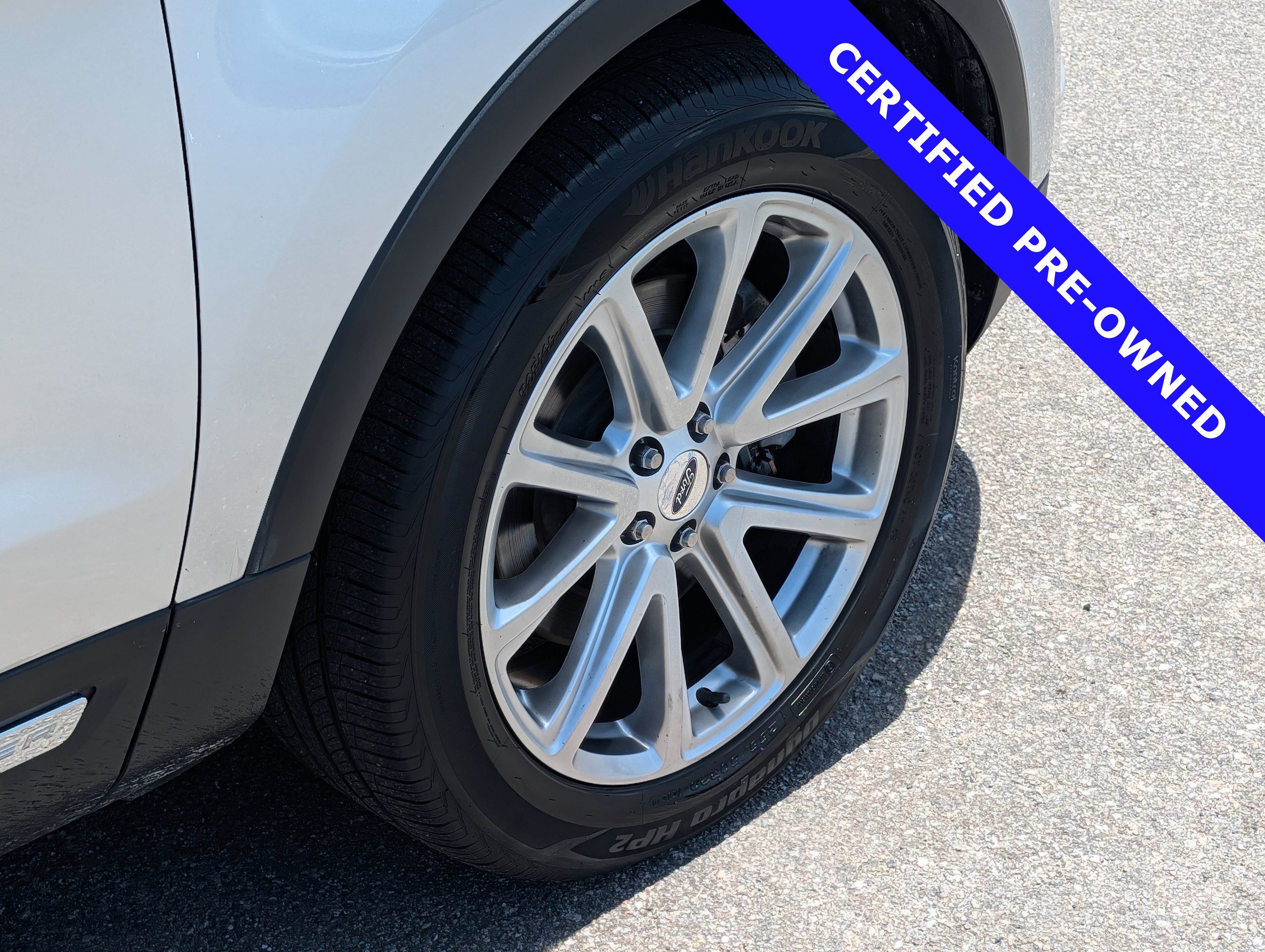 Certified 2017 Ford Explorer Limited AWD/4WD image 12