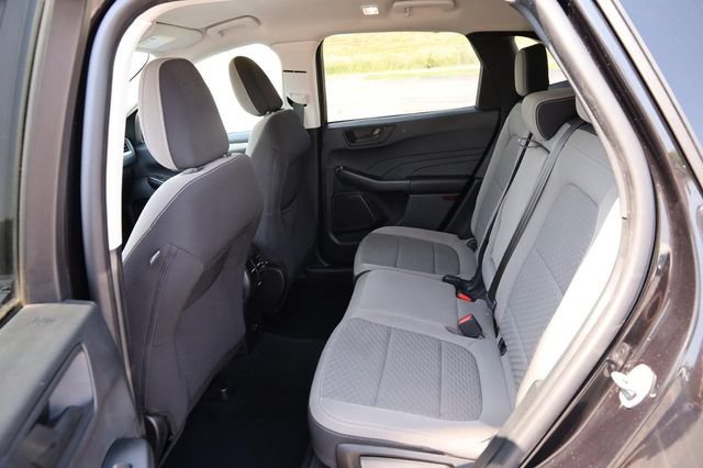 Certified 2022 Ford Escape SE w/ SE Sport Appearance Package FWD image 10