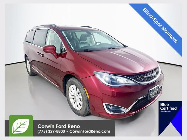 Used 2019 Chrysler Pacifica Touring-L FWD image 1