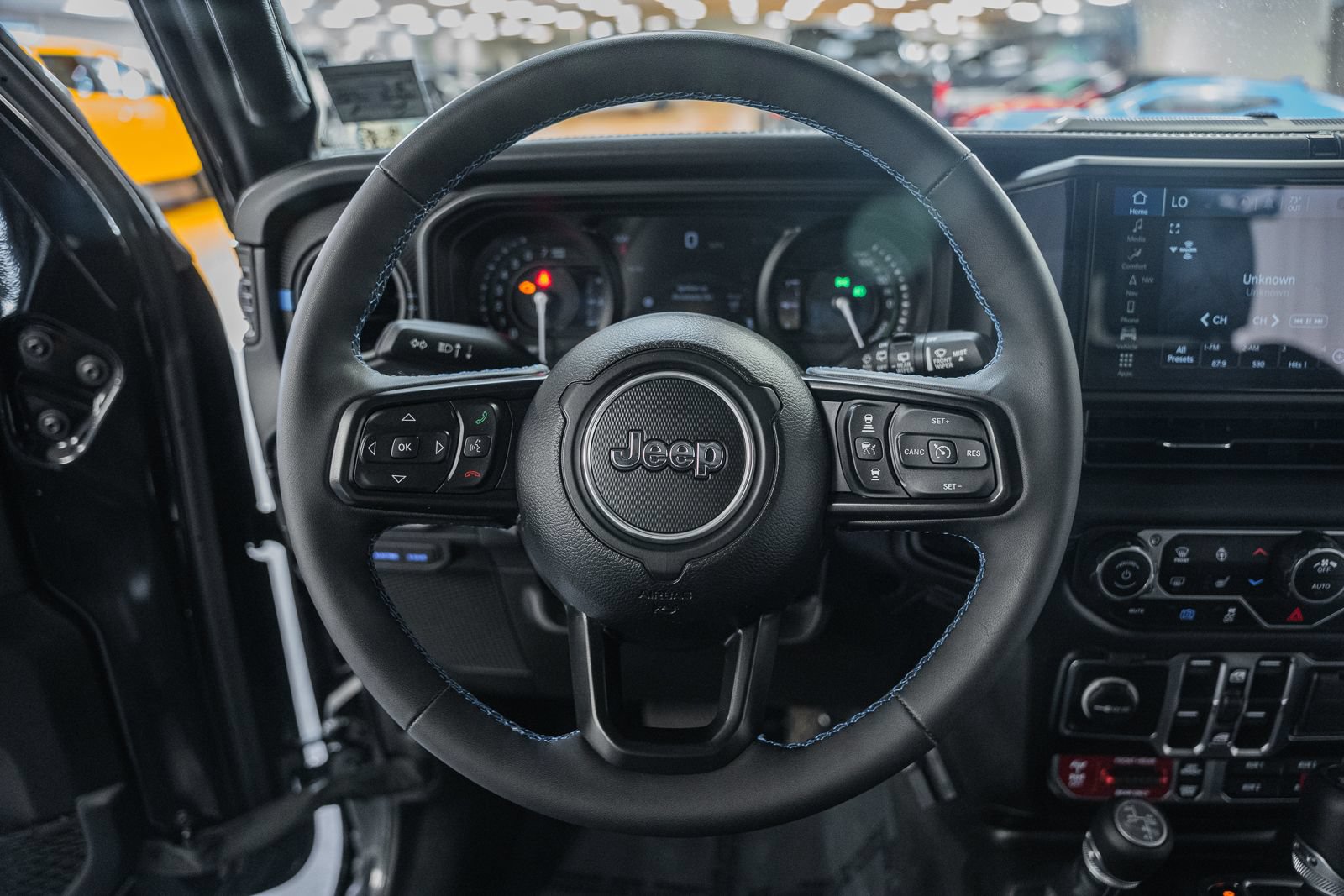 Used 2024 Jeep Wrangler Unlimited Rubicon 4xe AWD/4WD image 35