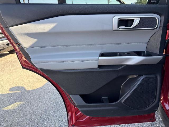 Certified 2023 Ford Explorer XLT w/ Equipment Group 202A RWD image 30