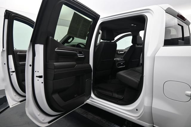 Used 2024 Chevrolet Silverado 1500 LTZ w/ LTZ Convenience Package II AWD/4WD image 18