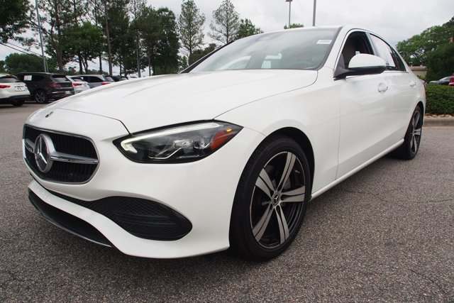 Used 2022 Mercedes-Benz C 300 Sedan image 4