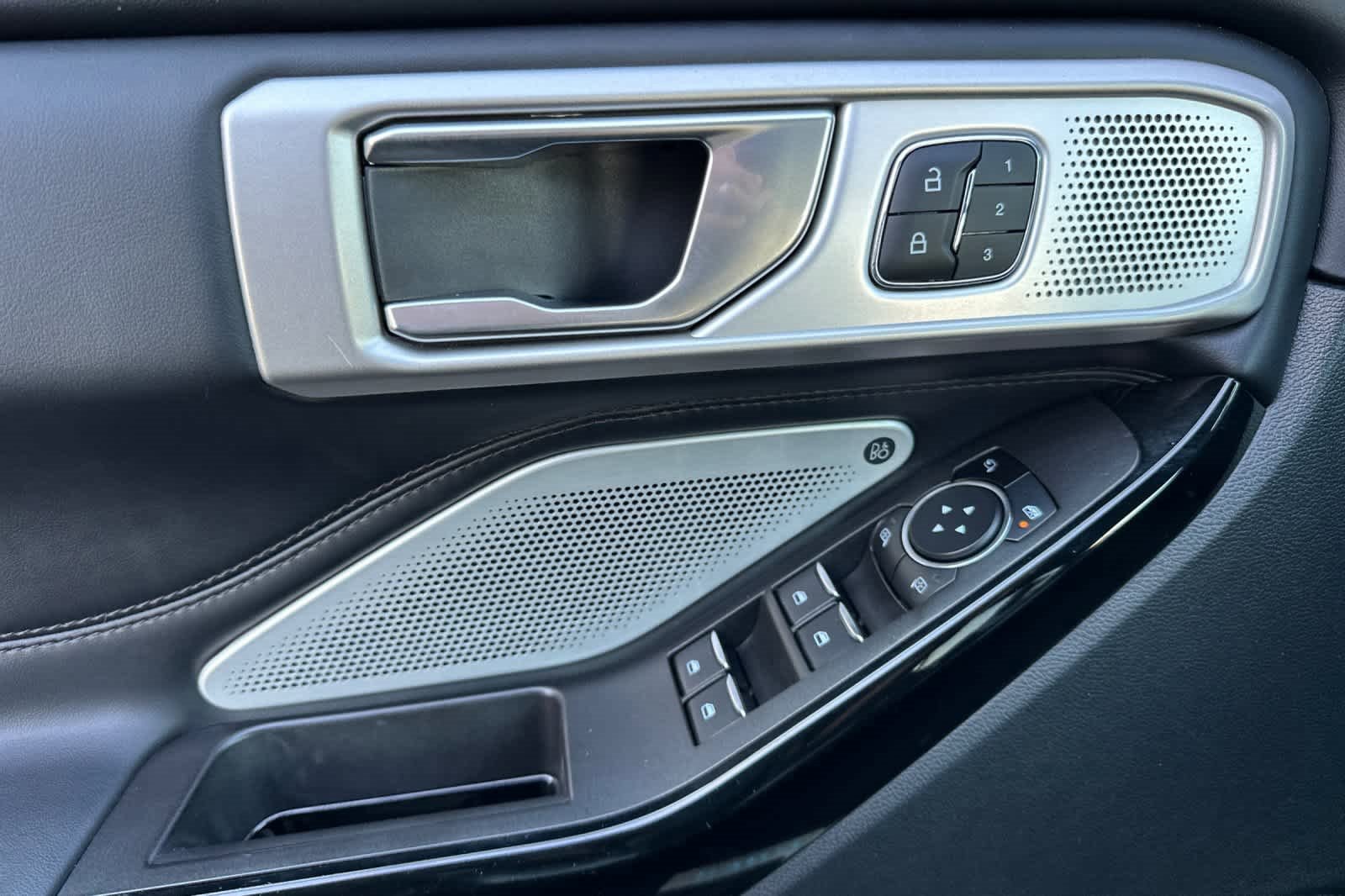 Certified 2023 Ford Explorer Platinum w/ Technology Package image 13