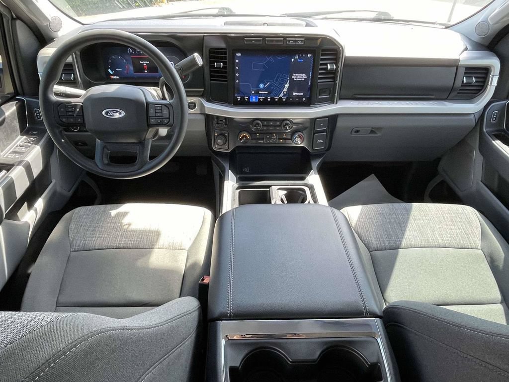 Certified 2023 Ford F250 XLT w/ Black Appearance Package AWD/4WD image 10